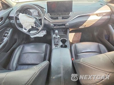 Zdjęcie 8 z 13 samochodu: 2025 NISSAN ALTIMA SL VIN:1N4BL4EV4SN425499 - miniatura