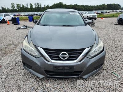 Piąte zdjęcie samochodu w środku: 2017 NISSAN ALTIMA 2.5 S VIN:1N4AL3AP8HC297866 - miniatura