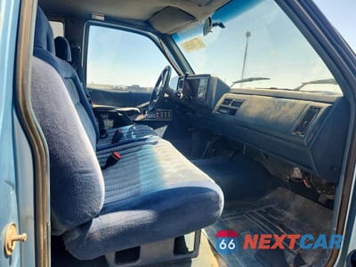 Zdjęcie 10 z 12 samochodu: 1992 CHEVROLET GMT-400 K1500 VIN:2GCEK19KXN1248410 - miniatura