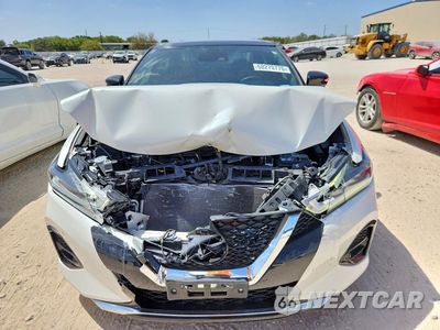 Piąte zdjęcie samochodu w środku: 2019 NISSAN MAXIMA PLATINUM VIN:1N4AA6AV7KC380184 - miniatura