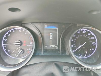 Zdjęcie 9 z 12 samochodu: 2019 TOYOTA CAMRY SE VIN:4T1B11HK8KU810890 - miniatura
