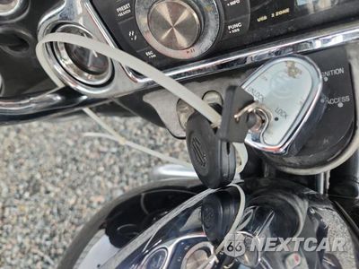 Zdjęcie 8 z 9 samochodu: 2010 HARLEY-DAVIDSON FLHTCU VIN:1HD1FC41XAB618762 - miniatura