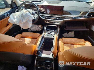 Zdjęcie 8 z 13 samochodu: 2024 BMW X7 XDRIVE40I VIN:5UX23EM01R9U85876 - miniatura