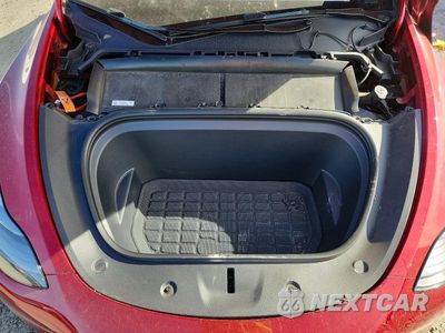 Zdjęcie 11 z 12 samochodu: 2024 TESLA MODEL Y VIN:7SAYGDEE8RF078733 - miniatura