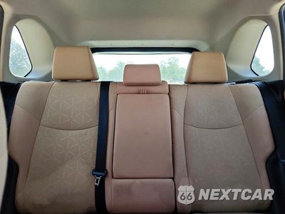 Zdjęcie 10 z 13 samochodu: 2019 TOYOTA RAV4 XLE VIN:2T3W1RFV9KC011691 - miniatura