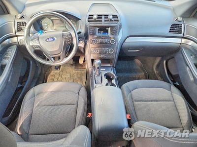 Zdjęcie 8 z 14 samochodu: 2019 FORD EXPLORER XLT VIN:1FM5K8D89KGA35298 - miniatura