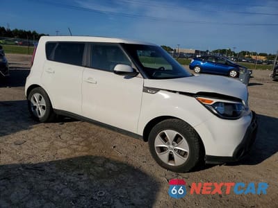 Czwarte zdjęcie samochodu z boku: 2014 KIA SOUL BASE VIN:KNDJN2A22E7010481 - miniatura
