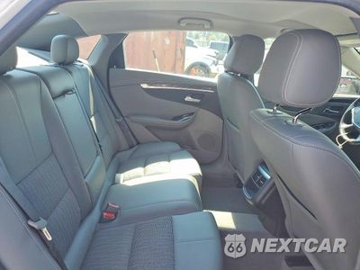 Zdjęcie 10 z 12 samochodu: 2018 CHEVROLET IMPALA LT VIN:2G1105SA0J9157633 - miniatura