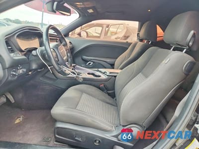 Zdjęcie 7 z 12 samochodu: 2018 DODGE CHALLENGER SXT VIN:2C3CDZAG0JH132498 - miniatura