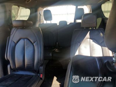 Zdjęcie 10 z 13 samochodu: 2020 CHRYSLER PACIFICA TOURING L VIN:2C4RC1BG3LR106743 - miniatura