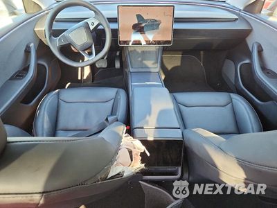 Zdjęcie 8 z 13 samochodu: 2025 TESLA MODEL 3 VIN:5YJ3E1EAXSF051158 - miniatura