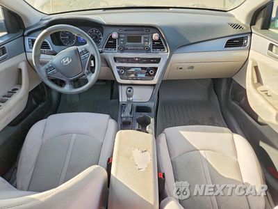 Zdjęcie 8 z 12 samochodu: 2017 HYUNDAI SONATA SE VIN:5NPE24AF3HH485551 - miniatura