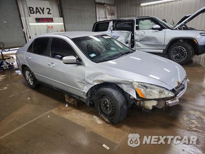 Czwarte zdjęcie samochodu z boku: 2004 HONDA ACCORD LX VIN:1HGCM56354A038180 - miniatura