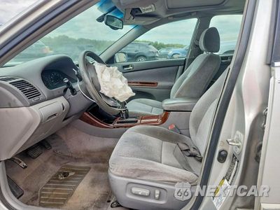Zdjęcie 7 z 12 samochodu: 2004 TOYOTA CAMRY XLE VIN:4T1BE32K64U375833 - miniatura