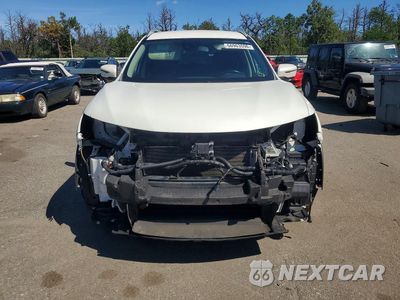 Piąte zdjęcie samochodu w środku: 2019 NISSAN ROGUE SV VIN:JN8AT2MV2KW396904 - miniatura