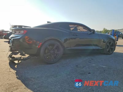 Trzecie zdjęcie samochodu z tyłu: 2016 CHEVROLET CAMARO SS VIN:1G1FH1R71G0186496 - miniatura