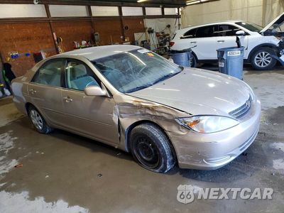 Czwarte zdjęcie samochodu z boku: 2004 TOYOTA CAMRY LE VIN:4T1BE32KX4U362048 - miniatura