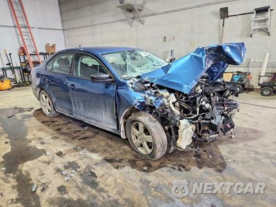 Czwarte zdjęcie samochodu z boku: 2015 VOLKSWAGEN JETTA SE VIN:3VWD17AJ6FM257651 - miniatura