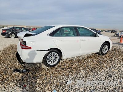 Trzecie zdjęcie samochodu z tyłu: 2016 TOYOTA CAMRY LE VIN:4T4BF1FK5GR557304 - miniatura