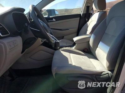 Zdjęcie 7 z 13 samochodu: 2019 HYUNDAI TUCSON SE VIN:KM8J2CA41KU946066 - miniatura