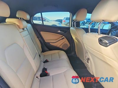 Zdjęcie 11 z 14 samochodu: 2016 MERCEDES-BENZ GLA 250 VIN:WDCTG4EB2GJ217834 - miniatura