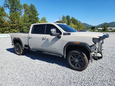 Czwarte zdjęcie samochodu z boku: 2026 GMC SIERRA K2500 AT4 VIN:1GT4UPEY4TF121273 - miniatura