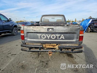 Zdjęcie 6 z 12 samochodu: 1992 TOYOTA PICKUP DELUXE VIN:JT4RN01P9N0034076 - miniatura