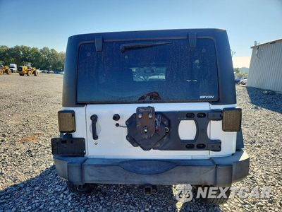 Zdjęcie 6 z 14 samochodu: 2017 JEEP WRANGLER UNLIMITED SPORT VIN:1C4BJWDG0HL639344 - miniatura