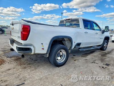 Trzecie zdjęcie samochodu z tyłu: 2022 CHEVROLET SILVERADO K3500 HIGH COUNTRY VIN:1GC4YVEY1NF221164 - miniatura