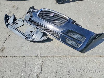 Zdjęcie 13 z 14 samochodu: 2017 JAGUAR F-PACE PREMIUM VIN:SADCJ2BV8HA094332 - miniatura