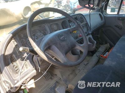 Zdjęcie 8 z 13 samochodu: 2014 FREIGHTLINER BUSINESS CLASS M2 REFUSE TRUCK VIN:1FVHCYCY8EHFT6124 - miniatura