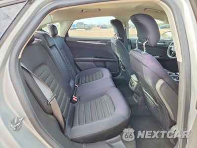 Zdjęcie 10 z 12 samochodu: 2014 FORD FUSION SE VIN:1FA6P0H71E5355637 - miniatura