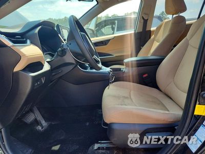 Zdjęcie 7 z 13 samochodu: 2020 TOYOTA RAV4 LE VIN:JTMLWRFV7LD043704 - miniatura