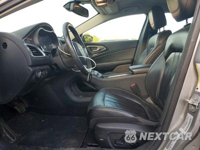 Zdjęcie 7 z 12 samochodu: 2015 CHRYSLER 200 C VIN:1C3CCCCB2FN643520 - miniatura