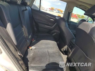 Zdjęcie 11 z 13 samochodu: 2020 TOYOTA RAV4 XLE PREMIUM VIN:JTMC1RFV1LJ021004 - miniatura
