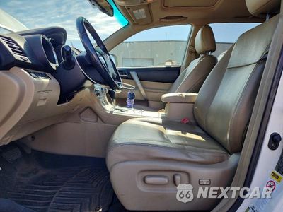 Zdjęcie 7 z 12 samochodu: 2011 TOYOTA HIGHLANDER SE VIN:5TDBK3EH6BS080424 - miniatura