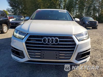 Piąte zdjęcie samochodu w środku: 2017 AUDI Q7 PRESTIGE VIN:WA1VAAF7XHD046057 - miniatura