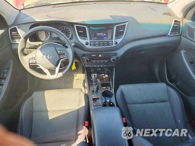 Zdjęcie 8 z 13 samochodu: 2018 HYUNDAI TUCSON SE VIN:KM8J2CA43JU829121 - miniatura