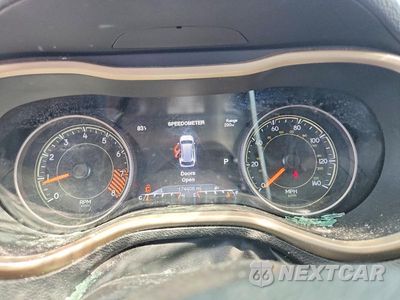 Zdjęcie 9 z 13 samochodu: 2015 JEEP CHEROKEE LIMITED VIN:1C4PJMDSXFW749876 - miniatura