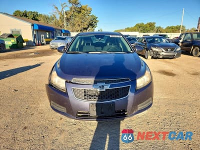 Piąte zdjęcie samochodu w środku: 2014 CHEVROLET CRUZE LT VIN:1G1PC5SBXE7110563 - miniatura