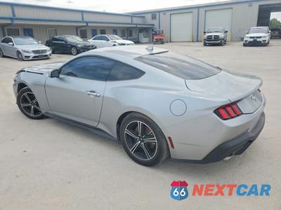 Drugie zdjęcie samochodu z przodu: 2025 FORD MUSTANG ECOBOOST VIN:1FA6P8TH0S5118003 - miniatura