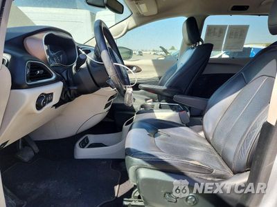 Zdjęcie 7 z 13 samochodu: 2018 CHRYSLER PACIFICA TOURING L PLUS VIN:2C4RC1EG4JR260922 - miniatura