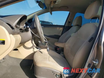 Zdjęcie 7 z 12 samochodu: 2013 HYUNDAI ACCENT GLS VIN:KMHCT4AEXDU557675 - miniatura