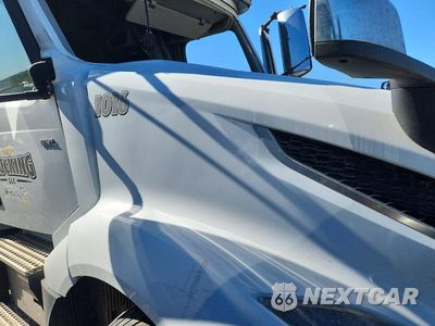 Zdjęcie 11 z 13 samochodu: 2021 VOLVO VNL SEMI TRUCK VIN:4V4NC9EHXMN278076 - miniatura