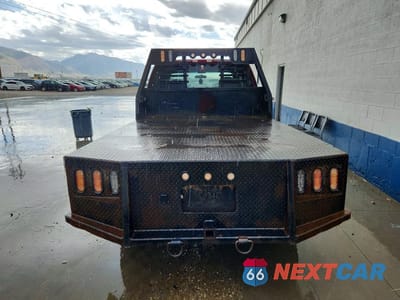 Zdjęcie 6 z 12 samochodu: 2000 CHEVROLET SILVERADO K2500 VIN:1GCGK29U1YE105168 - miniatura