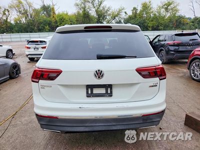 Zdjęcie 6 z 12 samochodu: 2018 VOLKSWAGEN TIGUAN SE VIN:3VV2B7AX6JM111790 - miniatura