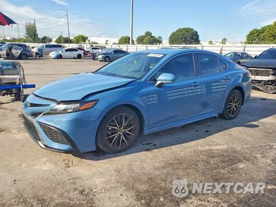 2024 TOYOTA CAMRY SE 4T1G11AK1RU218399 - główne zdjęcie licytacji z USA - miniatura