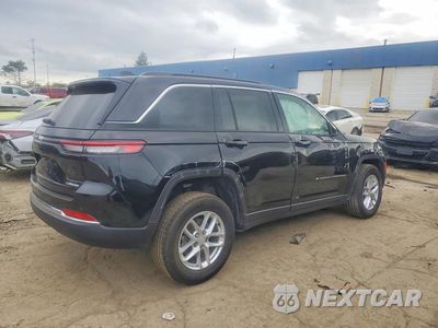 Trzecie zdjęcie samochodu z tyłu: 2025 JEEP GRAND CHEROKEE LAREDO VIN:1C4RJHAG5S8783058 - miniatura