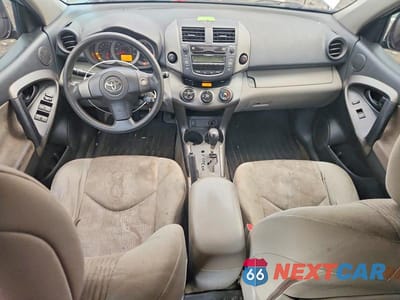 Zdjęcie 8 z 12 samochodu: 2011 TOYOTA RAV4 BASE VIN:2T3BF4DV8BW104514 - miniatura