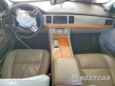 Zdjęcie 8 z 12 samochodu: 2010 JAGUAR XF LUXURY VIN:SAJWA0FA3AHR54334 - miniatura